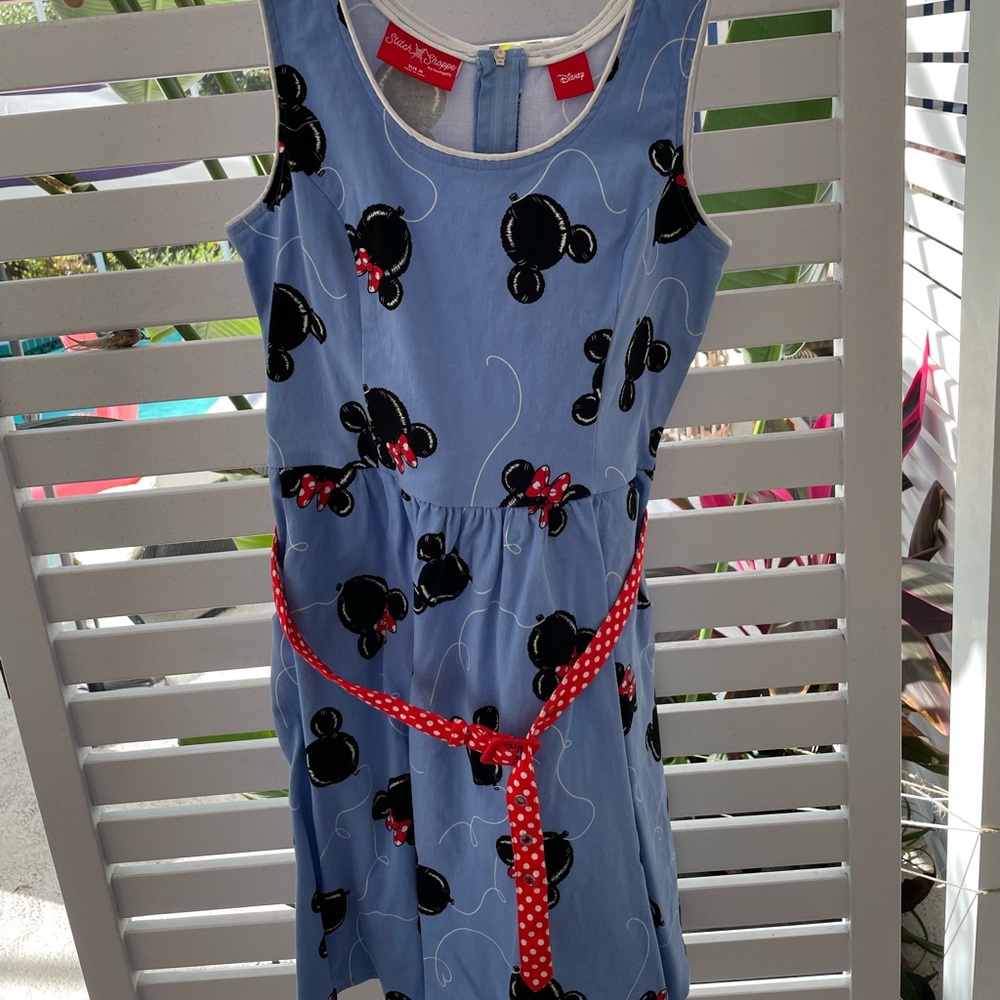 Disney Stitch Shop Mickey dress size medium